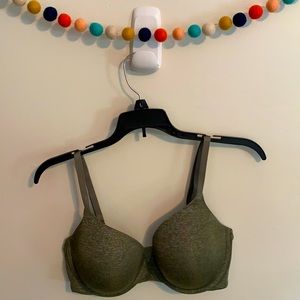EUC VS Heather Green Light Push Up Bra 36D